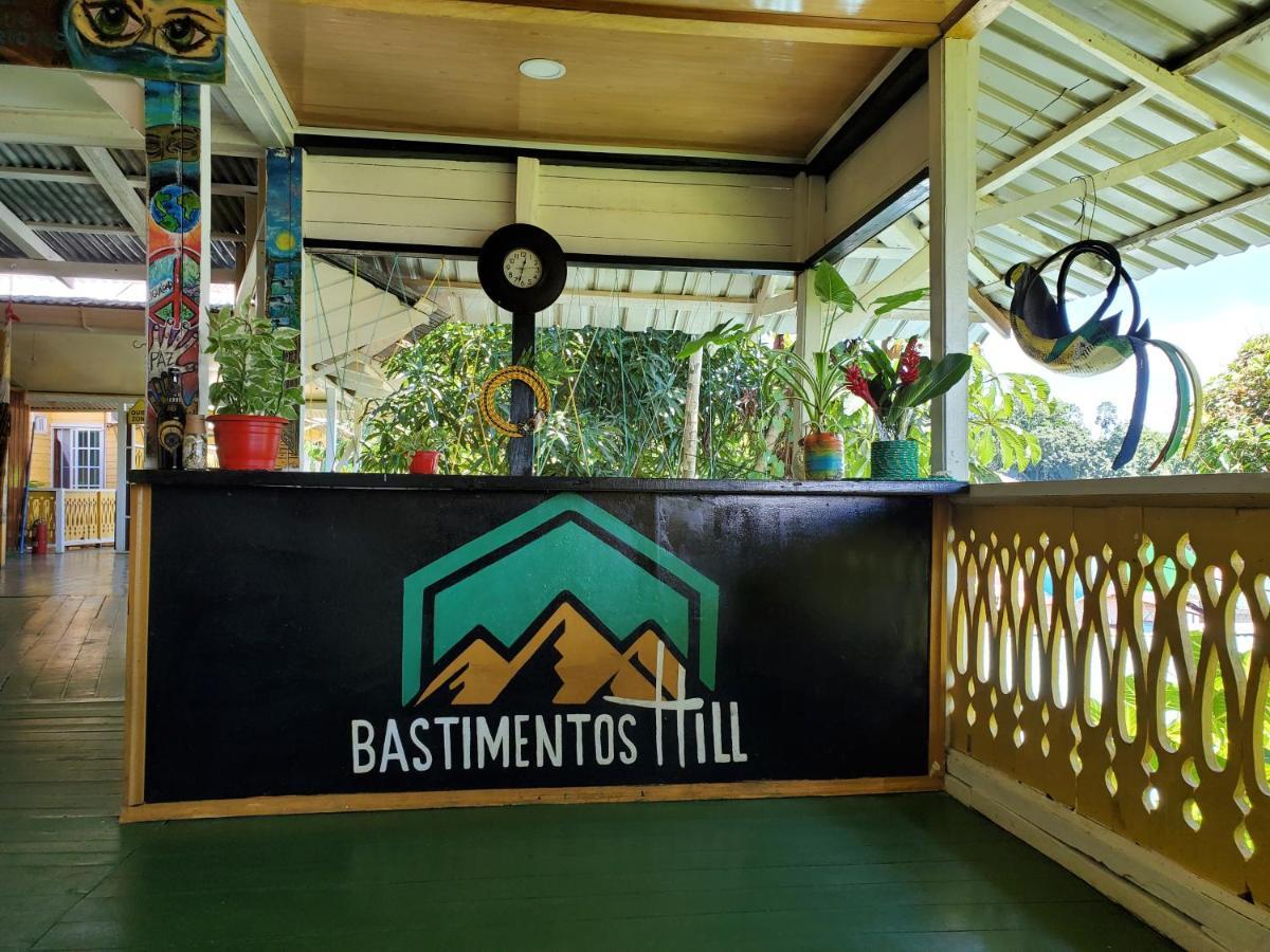 Bastimentos Hill Guest House Bocas Town Ngoại thất bức ảnh