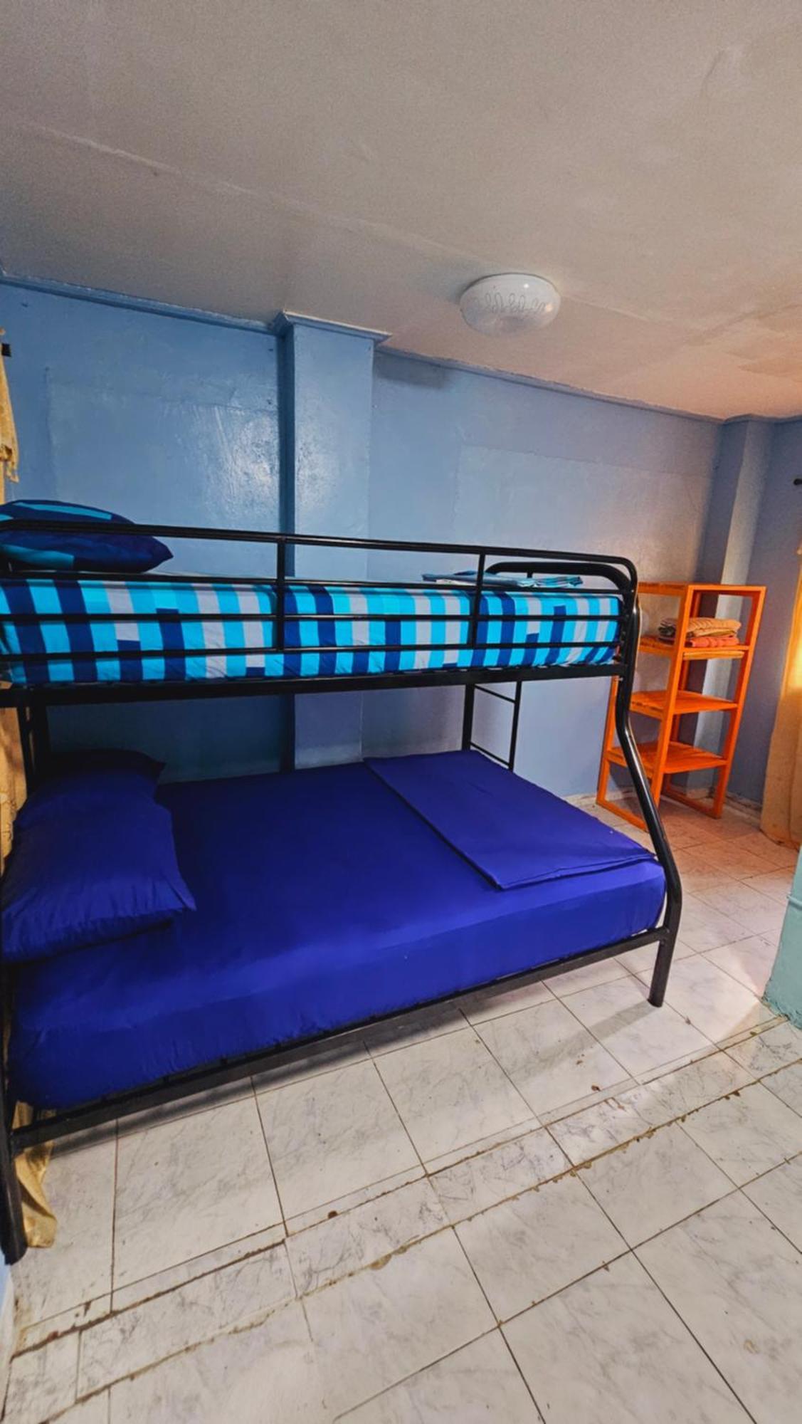 Bastimentos Hill Guest House Bocas Town Ngoại thất bức ảnh